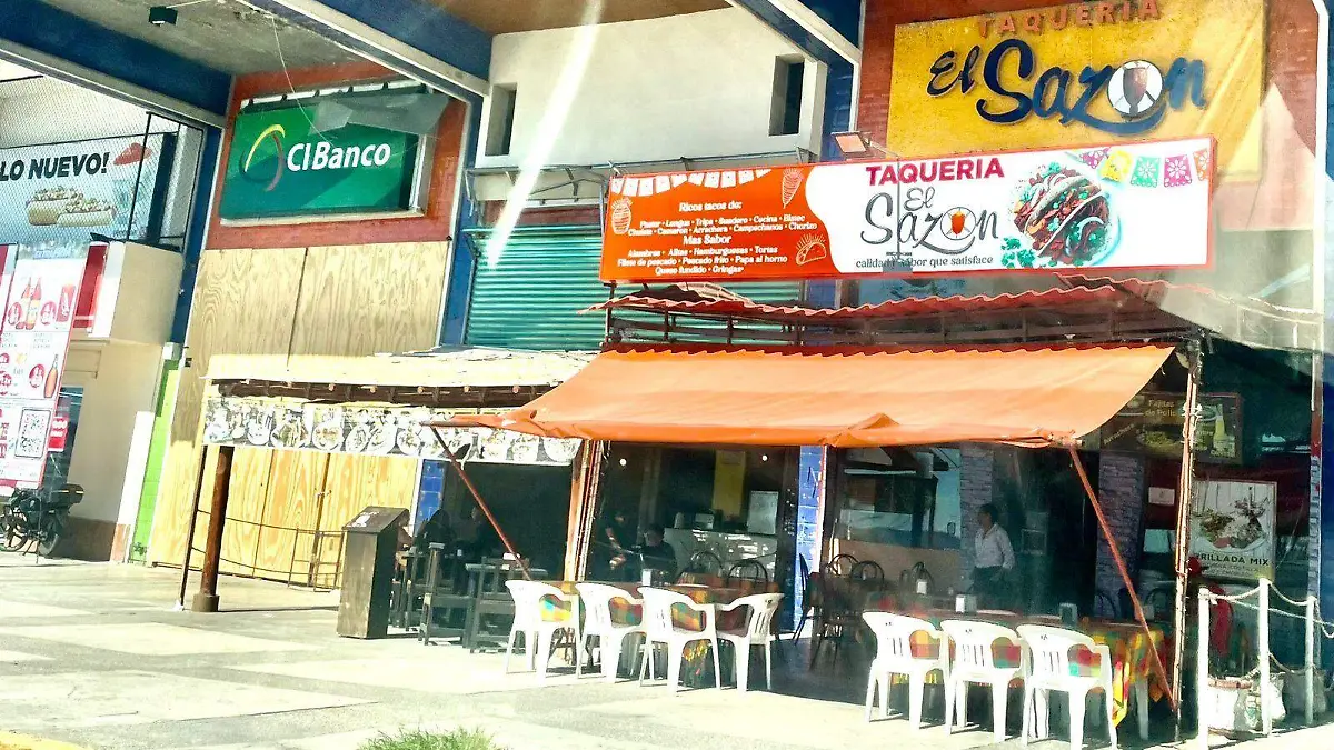 TAQUERIA EL SAZON